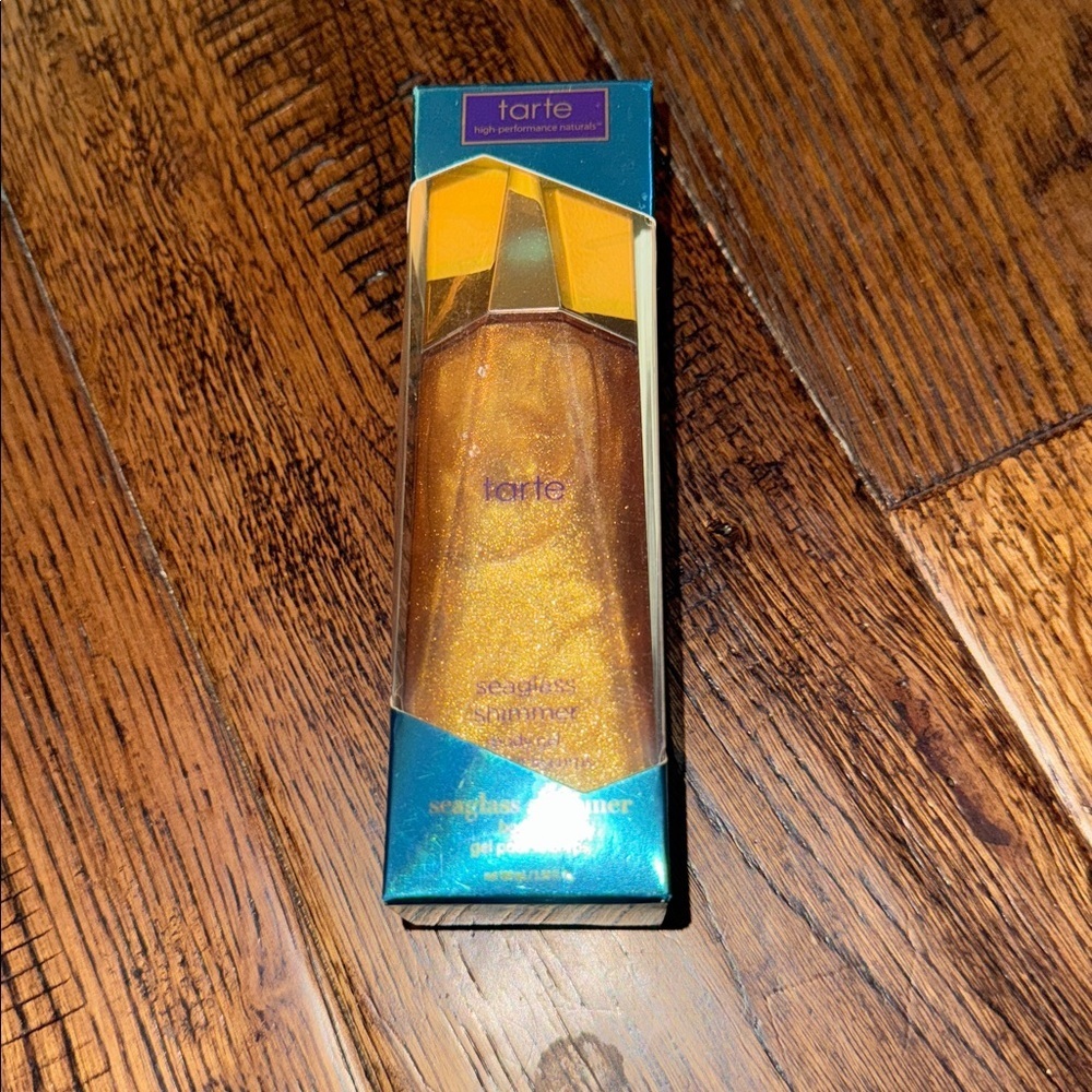 NWT Tarte Sea Glass Liquid Eyeshadow in Dazzling Gold Size Net 100 ML